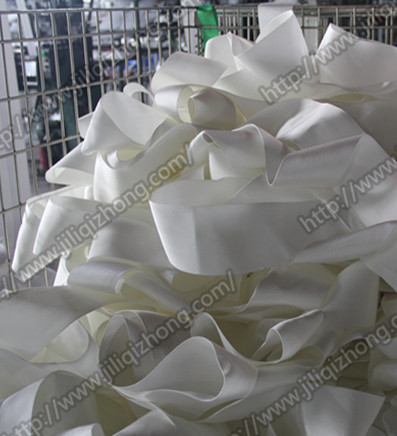 吊裝帶環(huán)眼護(hù)套織帶的制作